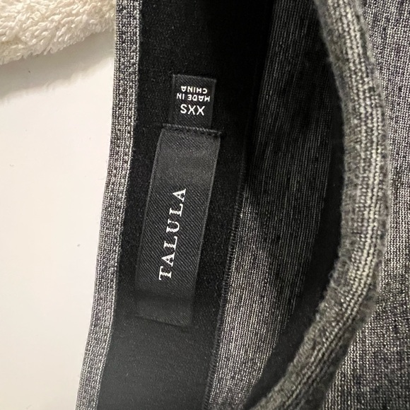 Tallis grey pencil skirt - Picture 2 of 2